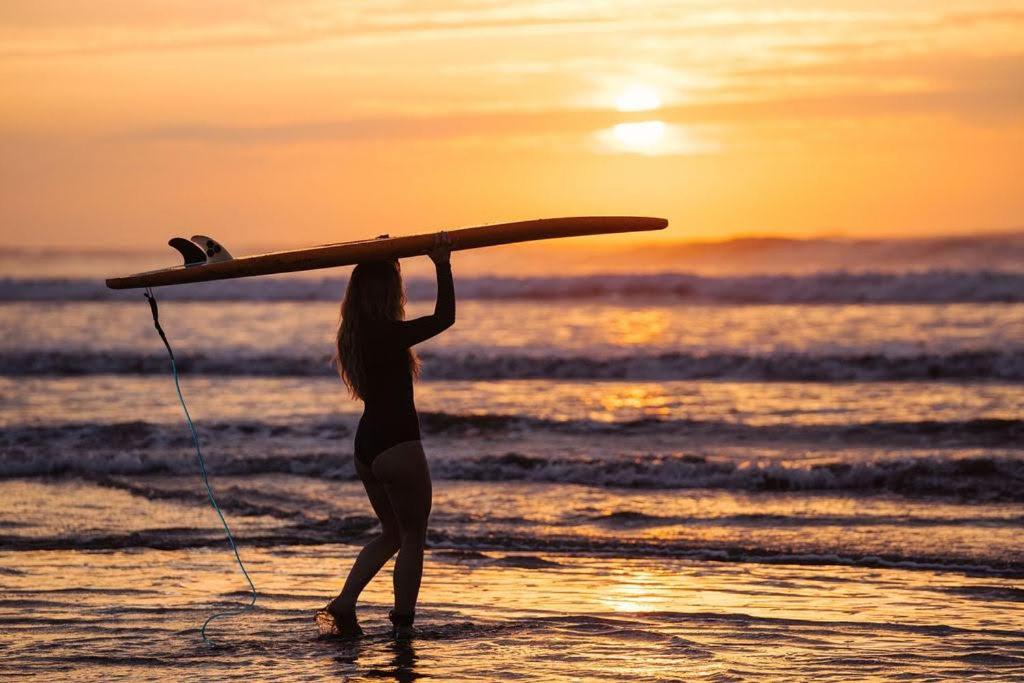 Sansara Surf Yoga & Resort Cambutal Exterior photo